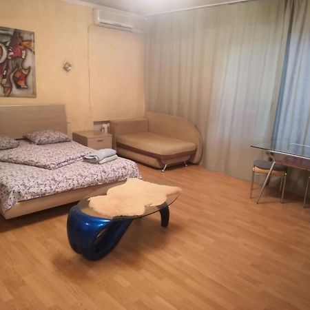 Apartment Triokhsviatytelskaya Street 3 Київ Екстер'єр фото