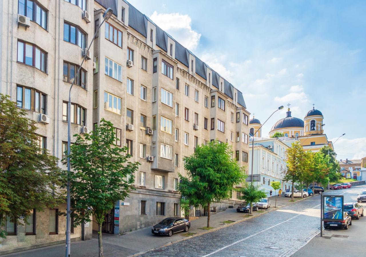 Apartment Triokhsviatytelskaya Street 3 Київ Екстер'єр фото