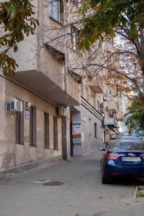 Apartment Triokhsviatytelskaya Street 3 Київ Екстер'єр фото